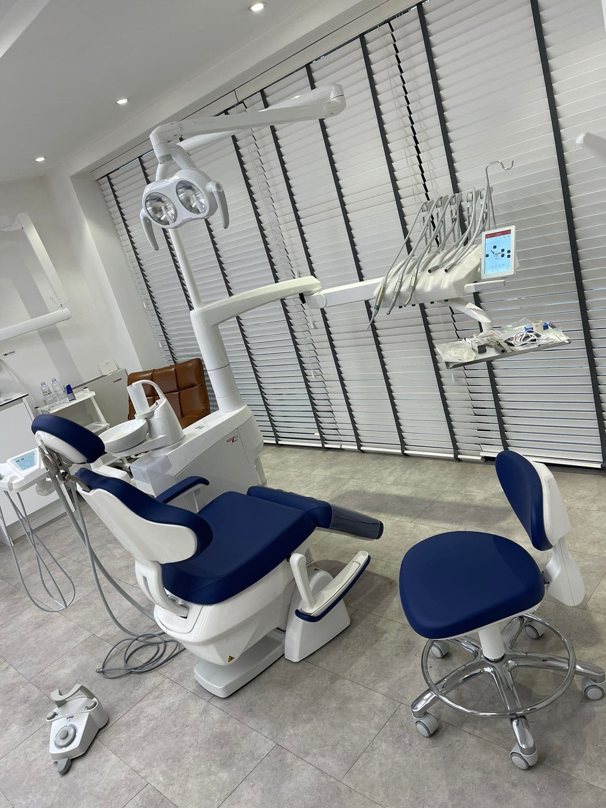 Anthos L9 – Karrige Dentare