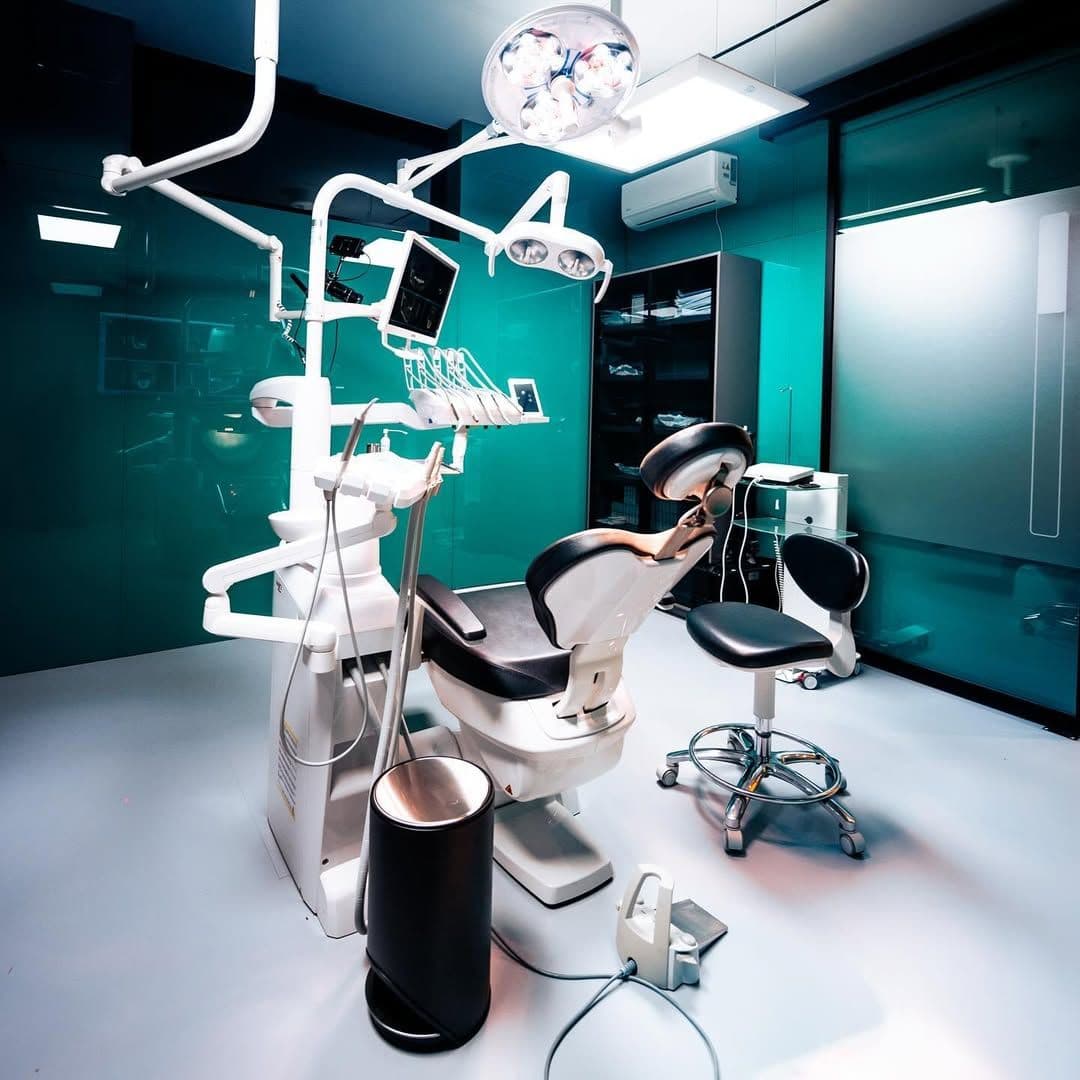 Ambientet e punës në projektin të përfunduar nga Allianz Dental